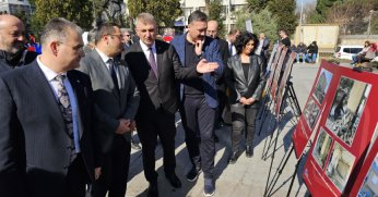 DEPREM HAFTASI'NDA GÖLCÜK'TE ANLAMLI SERGİ