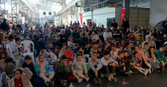 SEKA Kâğıt Müzesi’nde Karagöz ve Hacivat eğlendirdi