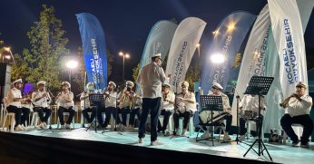 Derince Sağlıklı Yaşam Parkı’nda müzik dolu akşam