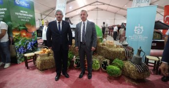 TARIM FUARI KAPILARINI ZİYARETÇİLERE AÇTI