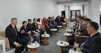 Gölcük'te Muhtarlar Günü Törenle Kutlandı