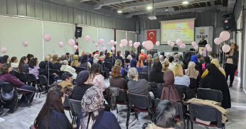 Gölcük'te Meme Kanseri Farkındalık Paneli Yoğun İlgi Gördü