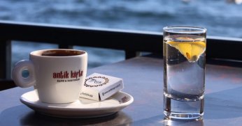 40 yıl hatırı olan dostluklar Antikkapı'da tazeleniyor