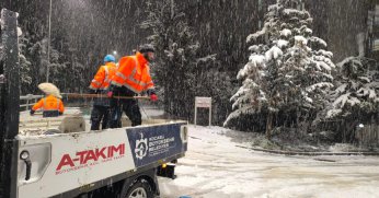 Büyükşehir, karla mücadelede 7/24 görevde