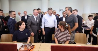 “Yeter ki siz okuyun, çalışın”
