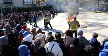 VATANDAŞLAR AFETLERE HAZIRLANIYOR