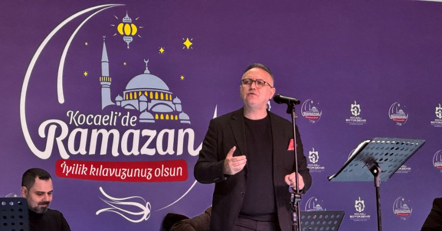 İLAHİLER GÖNÜLLERE TAHT KURDU