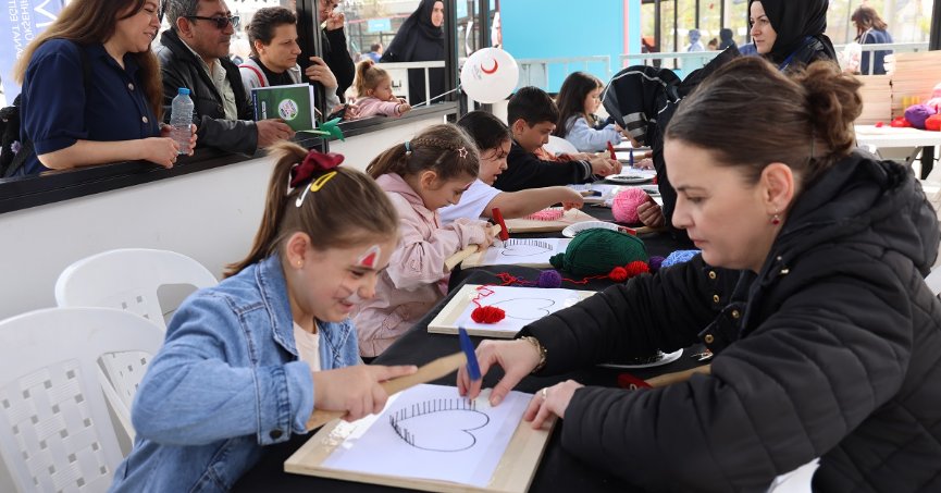 23 Nisan coşkusu çocuklarla paylaşılacak